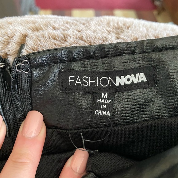 — - Picture 3 of 3